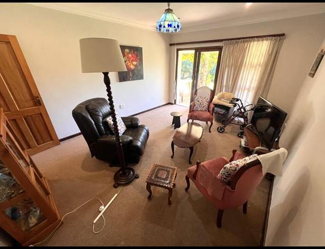 1 BEDROOM APARTMENT FOR SALE IN GREENDALE